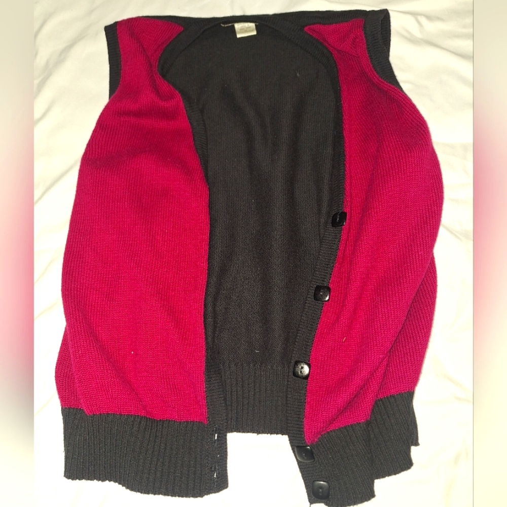 Sweater vest